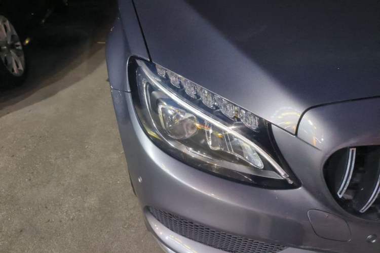 Used Mercedes-Benz C-Class 2018 C 200 L Sport Edition Right Front Headlight
