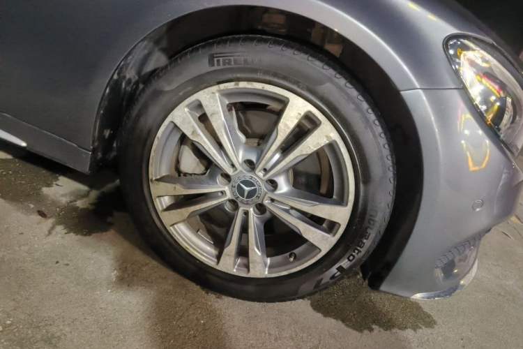 Used Mercedes-Benz C-Class 2018 C 200 L Sport Edition Right Front Wheel Hub