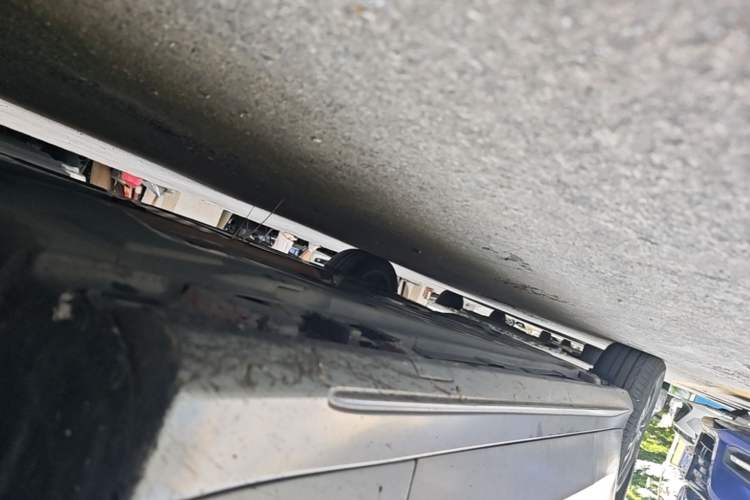 Used Mercedes-Benz C-Class 2018 C 200 Sport Edition Right Side Sill