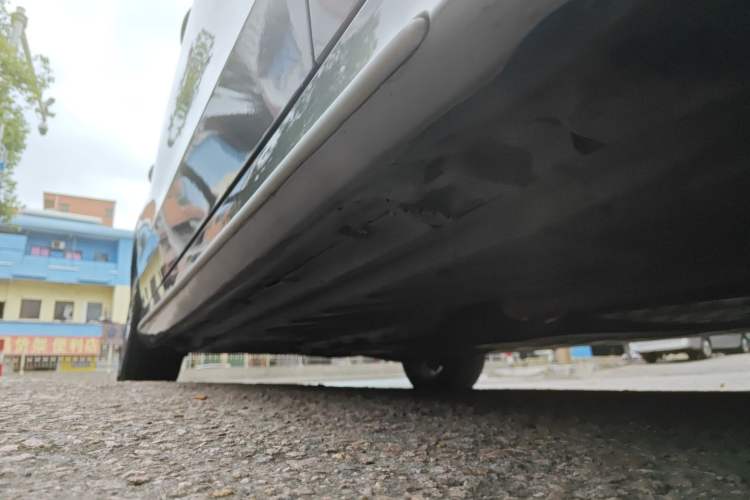 Used Mercedes-Benz C-Class 2018 C 180 L Fashion Edition Sport Version Right Side Sill