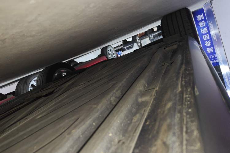 Used Mercedes-Benz C-Class 2018 C 200 L Sport Edition Right Side Sill