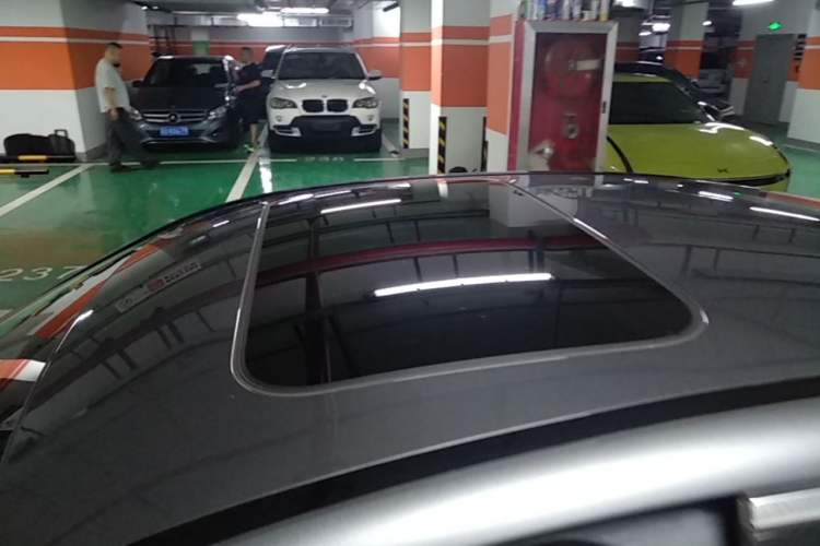 Used Mercedes-Benz C-Class 2018 C 180 L Fashion Edition Sport Version Roof