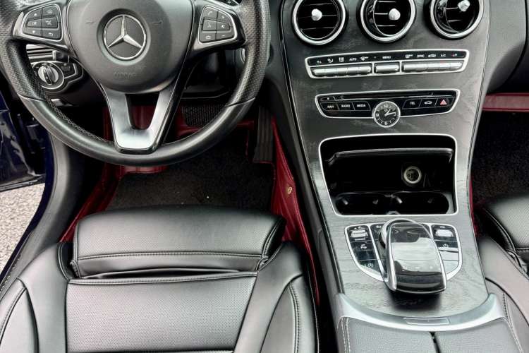 Used Mercedes-Benz C-Class 2018 C 180 L Fashion Edition Sport Version Steering Wheel