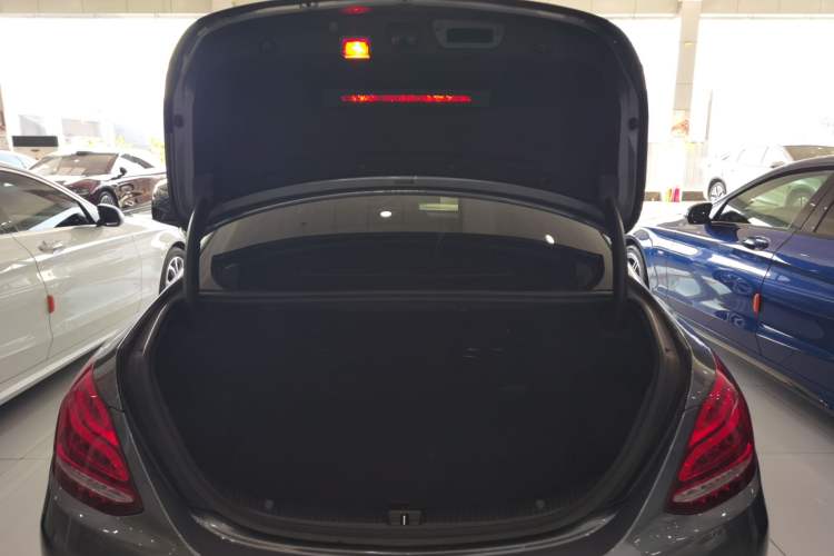 Used Mercedes-Benz C-Class 2018 C 200 L Sport Edition Trunk