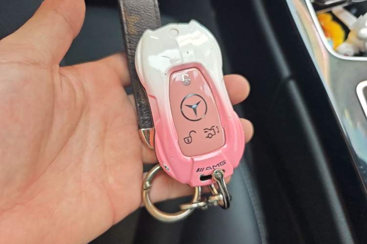Used Mercedes-Benz C-Class 2018 C 200 Sport Edition Vehicle Key