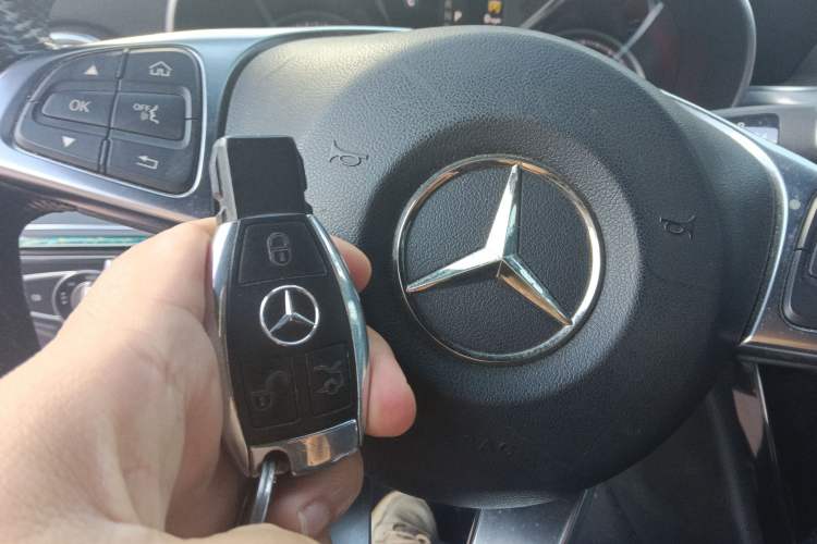 Used Mercedes-Benz C-Class 2018 C 200 4MATIC Coupe Vehicle Key