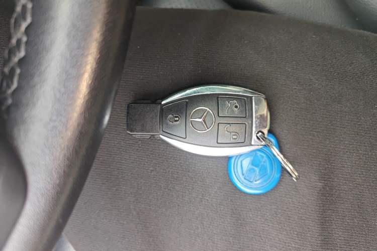 Used Mercedes-Benz C-Class 2018 C 200 L Sport Edition Vehicle Key