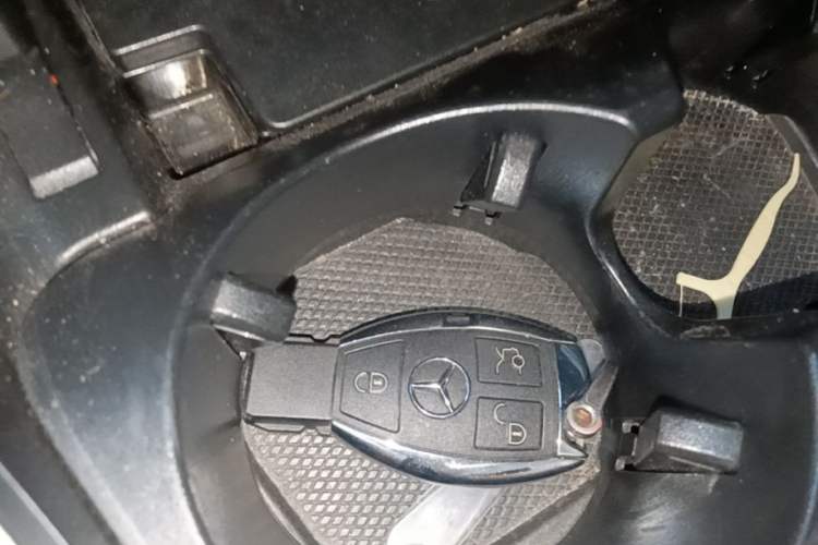 Used Mercedes-Benz C-Class 2018 C 200 L Sport Edition Vehicle Key