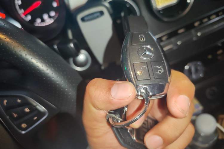 Used Mercedes-Benz C-Class 2018 C 200 L Sport Edition Vehicle Key