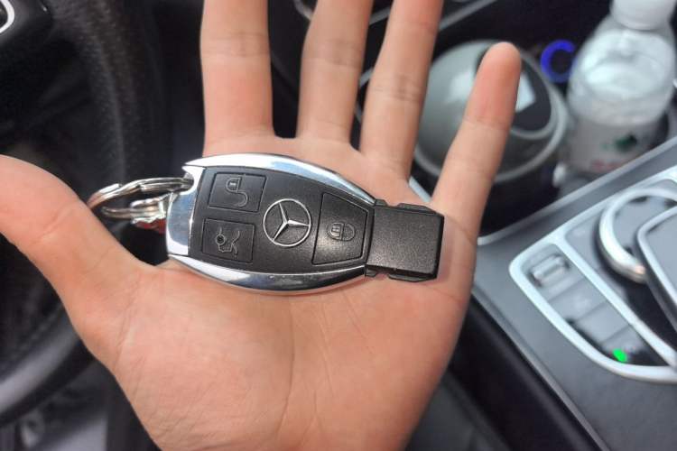 Used Mercedes-Benz C-Class 2018 C 200 L Sport Edition Vehicle Key