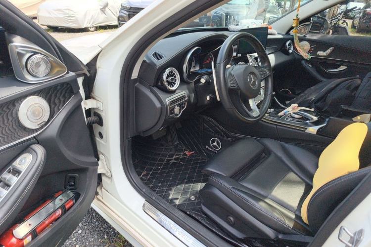 Used Mercedes-Benz C-Class 2018 C 180 L Fashion Edition Sport Version Driver Seat