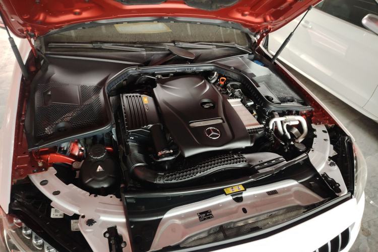 Used Mercedes-Benz C-Class 2018 C 180 L Fashion Edition Sport Version Engine Bay
