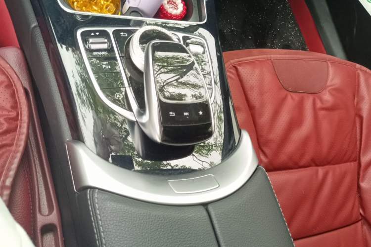 Used Mercedes-Benz C-Class 2018 C 200 Achievement Special Edition Gear Lever