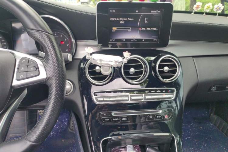 Used Mercedes-Benz C-Class 2018 C 200 Coupe Audio And AC Panel