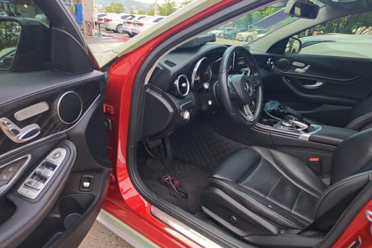 Used Mercedes-Benz C-Class 2018 C 200 L Sport Edition Driver Seat
