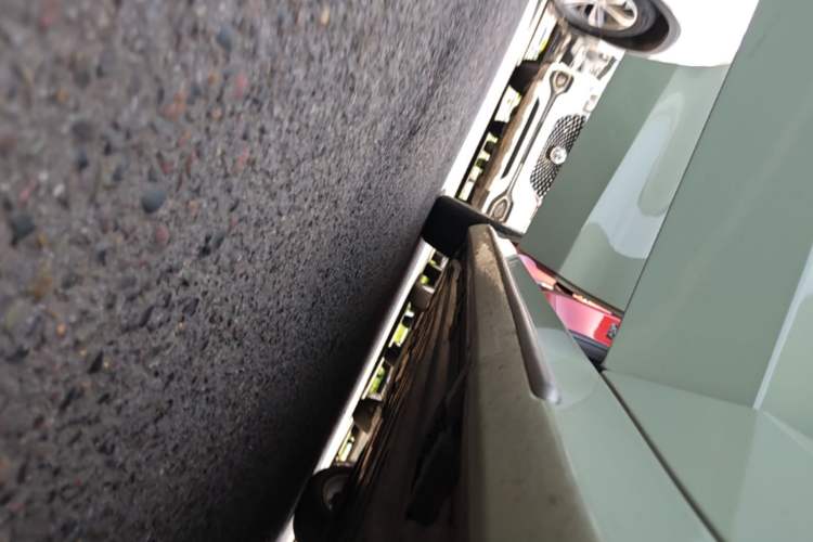 Used Mercedes-Benz C-Class 2018 C 200 L Sport Edition Right Side Sill