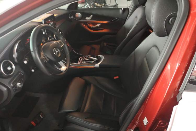 Used Mercedes-Benz C-Class 2018 C 180 L Fashion Edition Sport Version Left Front Seat