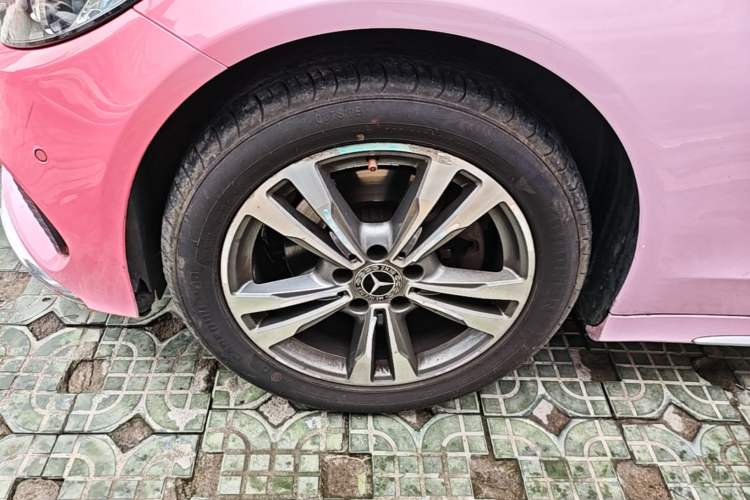 Used Mercedes-Benz C-Class 2018 C 200 L Sport Edition Left Front Wheel Hub