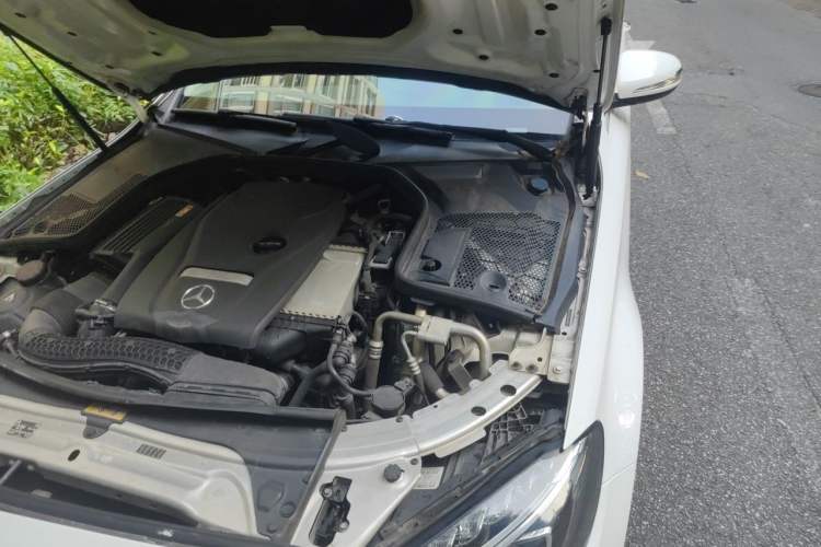 Used Mercedes-Benz C-Class 2018 C 200 L Sport Edition Engine Bay Left