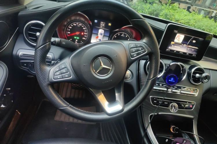 Used Mercedes-Benz C-Class 2018 C 200 L Sport Edition Steering Wheel