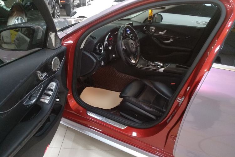Used Mercedes-Benz C-Class 2018 C 180 L Fashion Edition Sport Version Interior 3