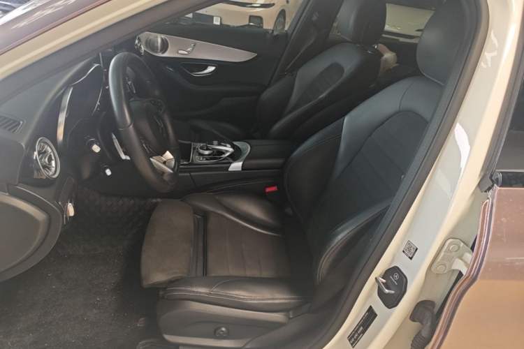 Used Mercedes-Benz C-Class 2018 C 200 Sport Edition Left Front Seat