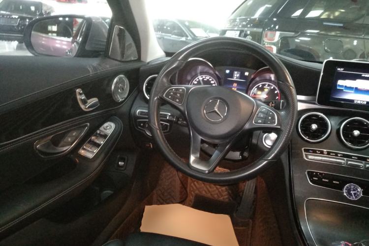 Used Mercedes-Benz C-Class 2018 C 180 L Fashion Edition Sport Version Steering Wheel