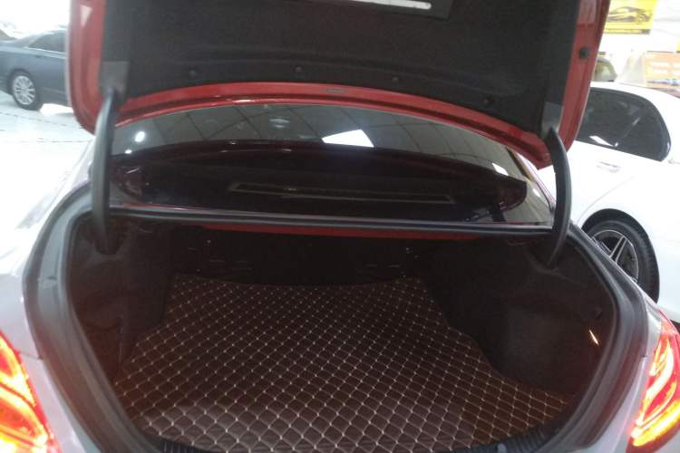 Used Mercedes-Benz C-Class 2018 C 180 L Fashion Edition Sport Version Trunk