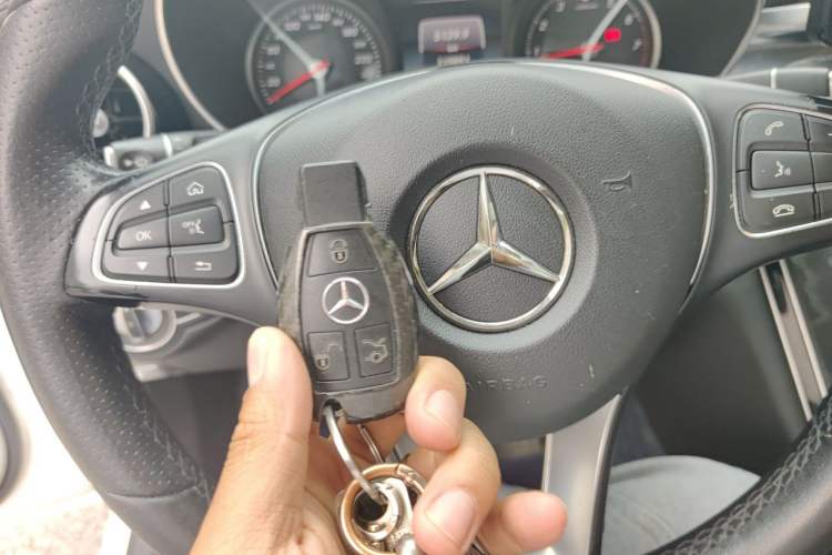 Used Mercedes-Benz C-Class 2018 C 200 L Sport Edition Vehicle Key