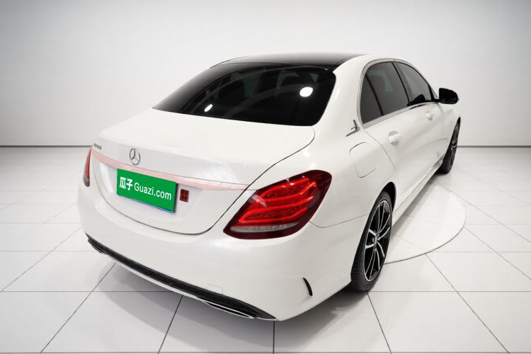 Used Mercedes-Benz C-Class 2018 C 180 L Fashion Edition Sport Version Rear Right 45 Deg