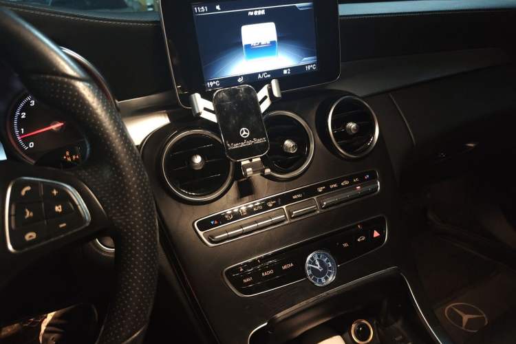 Used Mercedes-Benz C-Class 2018 C 200 L Sport Edition Audio And AC Panel