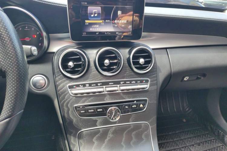 Used Mercedes-Benz C-Class 2018 C 200 L Sport Edition Achievement Special Edition Audio And AC Panel