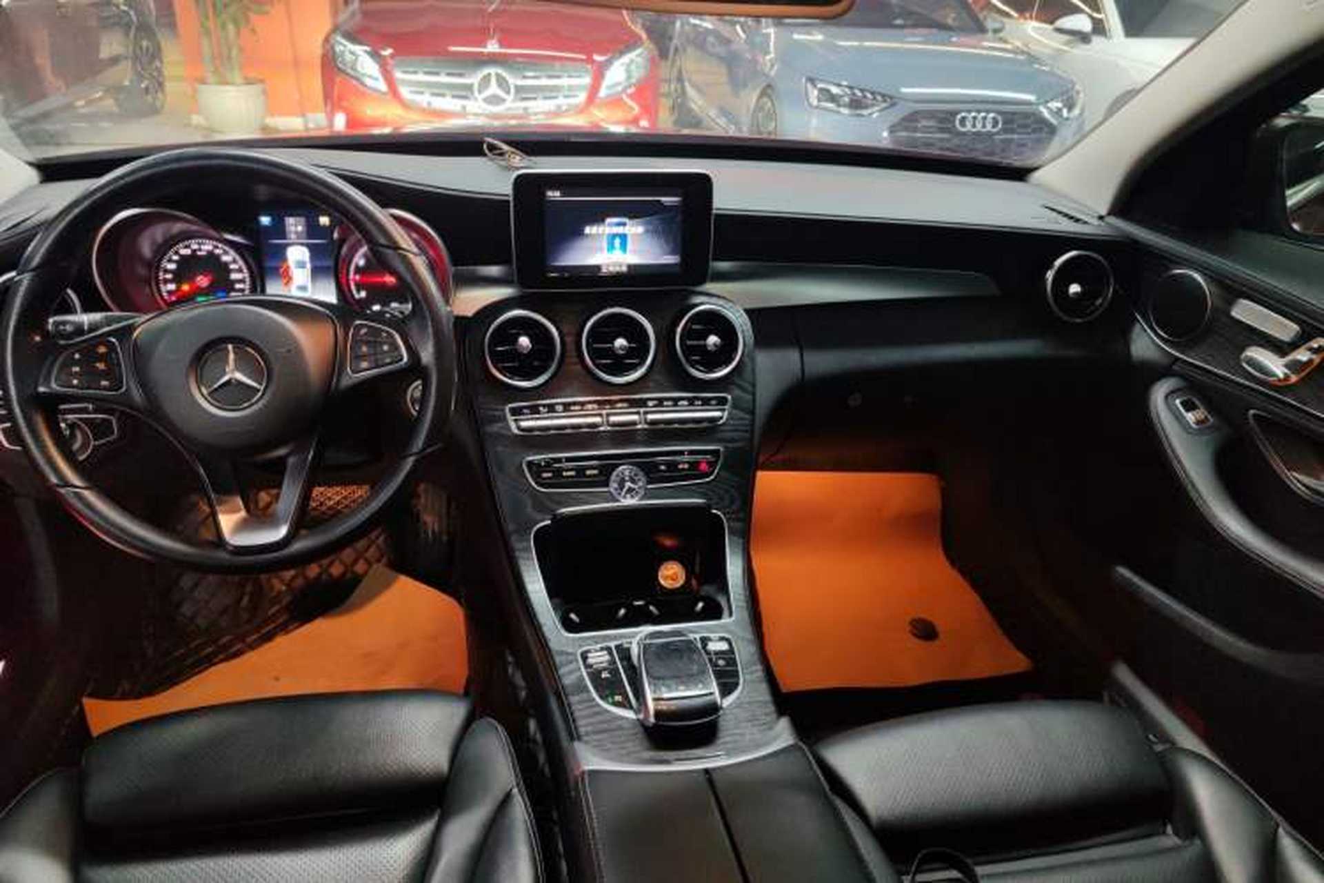 Used Mercedes-Benz C-Class 2018 C 200 L Sport Edition Audio And AC Panel