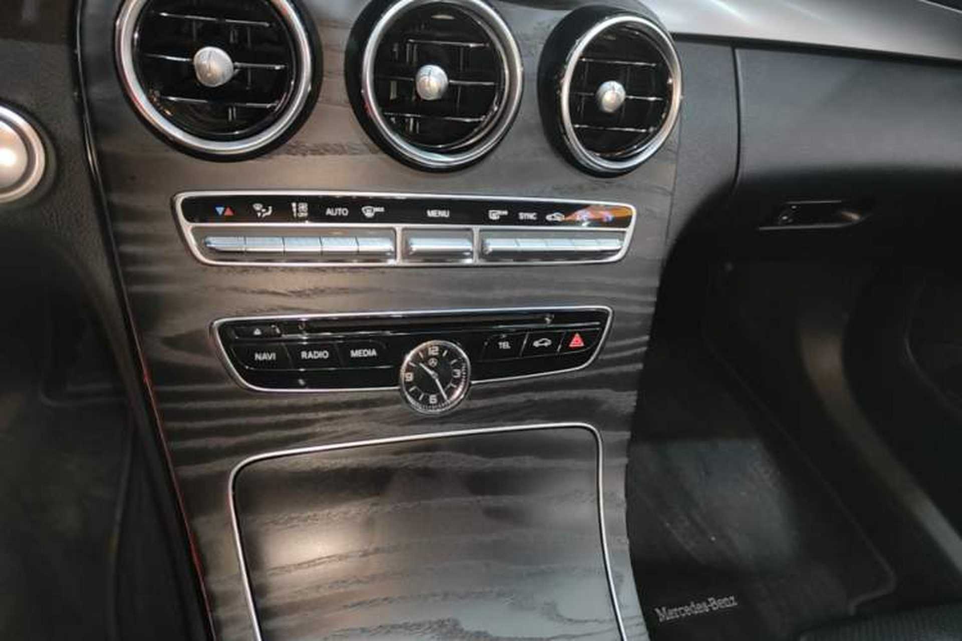 Used Mercedes-Benz C-Class 2018 C 200 L Sport Edition Audio And AC Panel