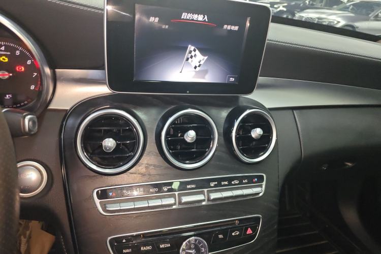 Used Mercedes-Benz C-Class 2018 C 200 L Sport Edition Audio And AC Panel