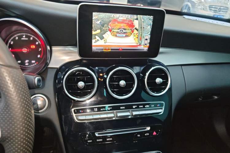 Used Mercedes-Benz C-Class 2018 C 200 Sport Edition Audio And AC Panel