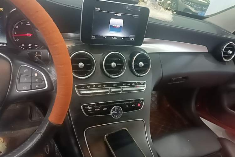 Used Mercedes-Benz C-Class 2018 C 200 L Sport Edition Audio And AC Panel