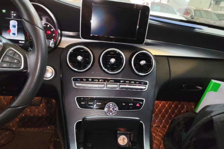 Used Mercedes-Benz C-Class 2018 C 200 L Sport Edition Achievement Special Edition Audio And AC Panel