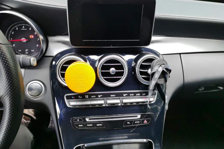 Used Mercedes-Benz C-Class 2018 C 200 Coupe Audio And AC Panel