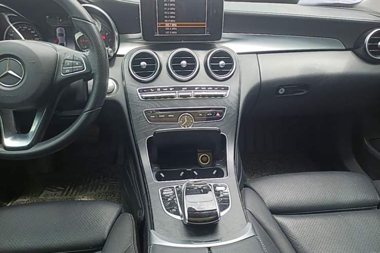 Used Mercedes-Benz C-Class 2018 C 200 L Sport Edition Achievement Special Edition Audio And AC Panel