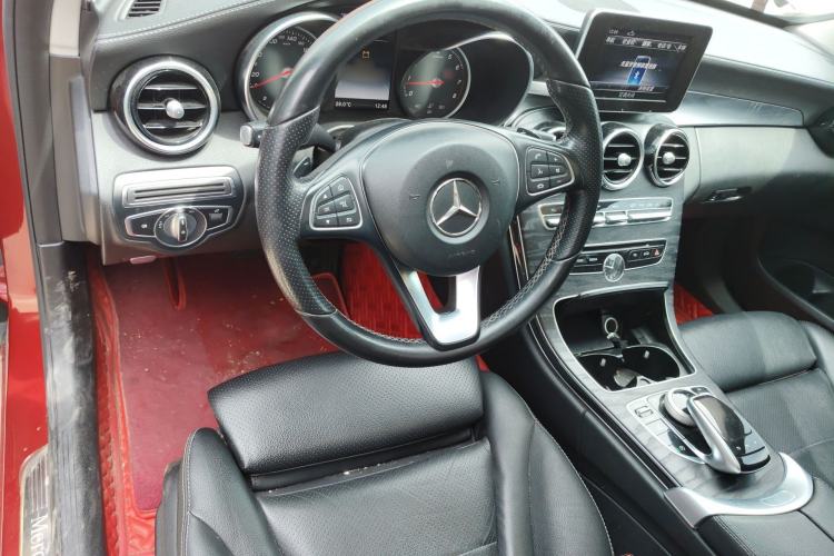Used Mercedes-Benz C-Class 2018 C 200 L Sport Edition Achievement Special Edition Center Console