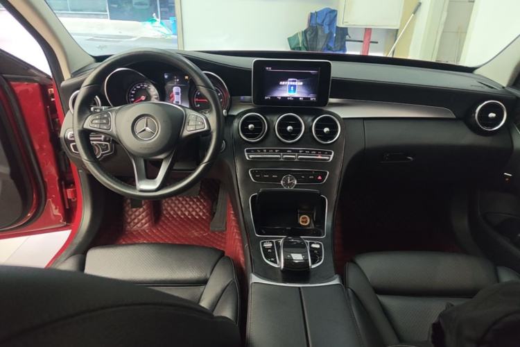 Used Mercedes-Benz C-Class 2018 C 200 L Sport Edition Center Console