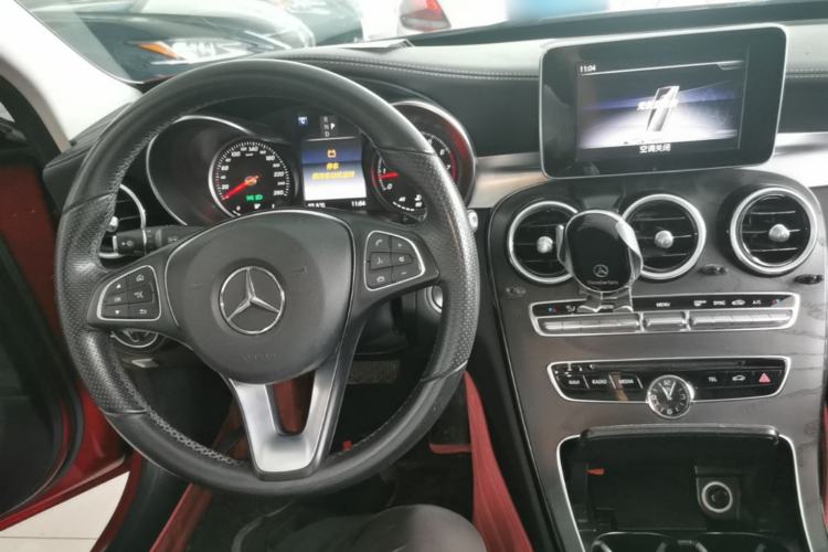 Used Mercedes-Benz C-Class 2018 C 200 L Sport Edition Center Console
