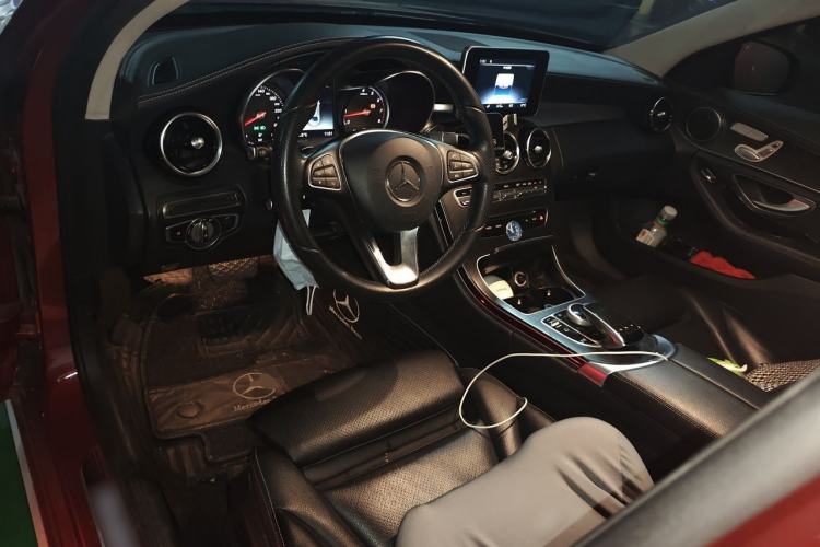 Used Mercedes-Benz C-Class 2018 C 200 L Sport Edition Center Console