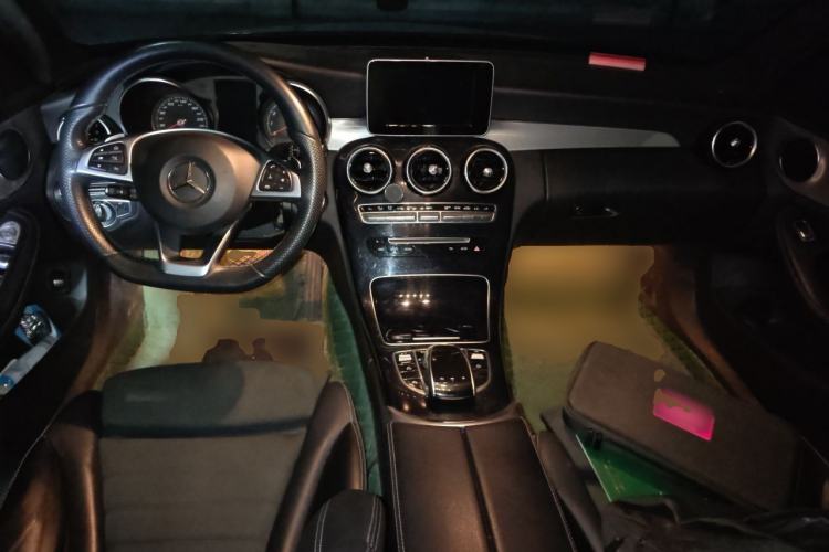 Used Mercedes-Benz C-Class 2018 C 200 Sport Edition Center Console