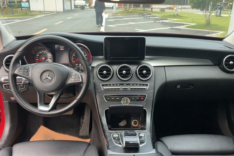 Used Mercedes-Benz C-Class 2018 C 200 L Sport Edition Center Console