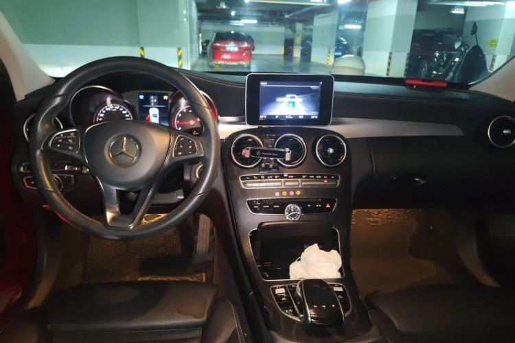 Used Mercedes-Benz C-Class 2018 C 200 L Sport Edition Achievement Special Edition Center Console