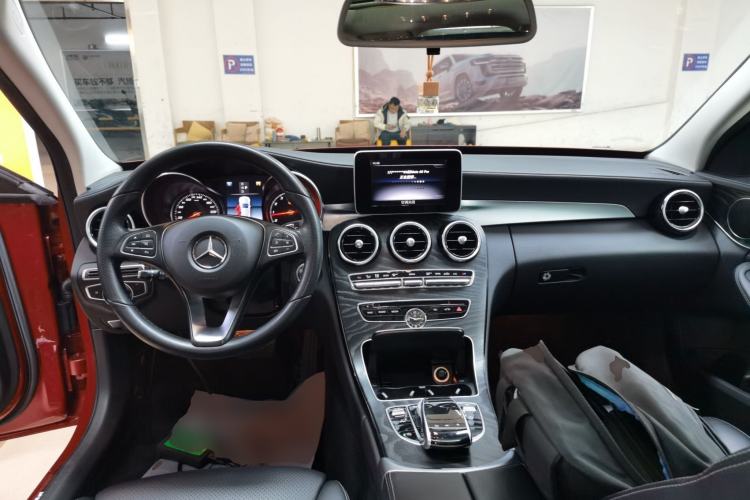 Used Mercedes-Benz C-Class 2018 C 200 L Sport Edition Center Console