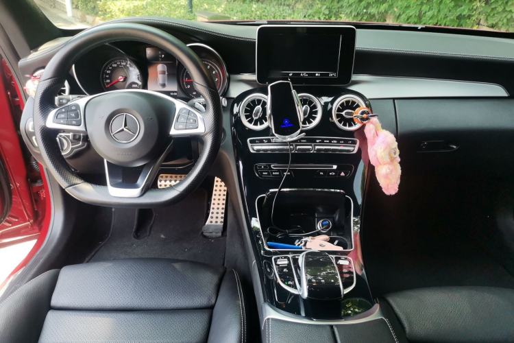 Used Mercedes-Benz C-Class 2018 C 200 Coupe Center Console