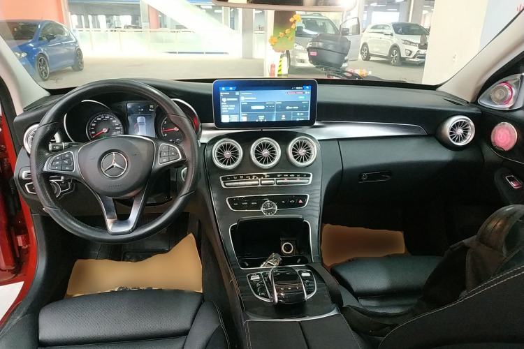 Used Mercedes-Benz C-Class 2018 C 200 Estate Center Console